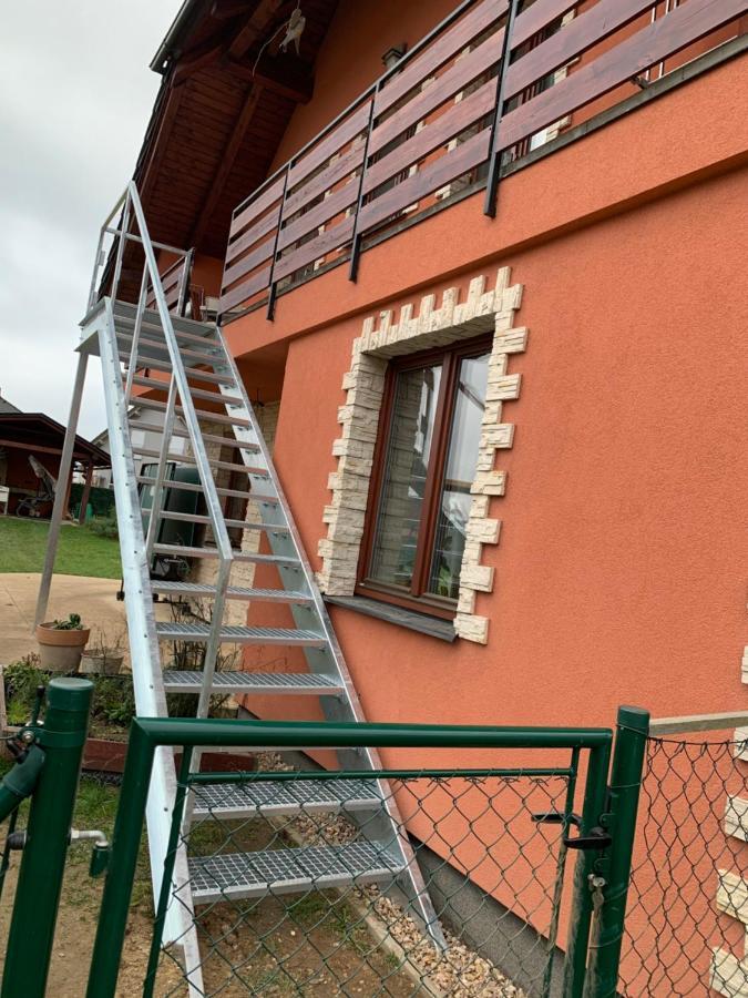 Apartman U Ceskeho Raje Kněžmost Екстериор снимка